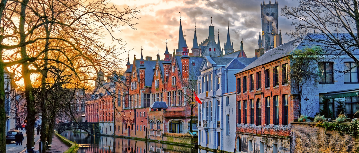 Luchthavenvervoer Brugge naar Charleroi